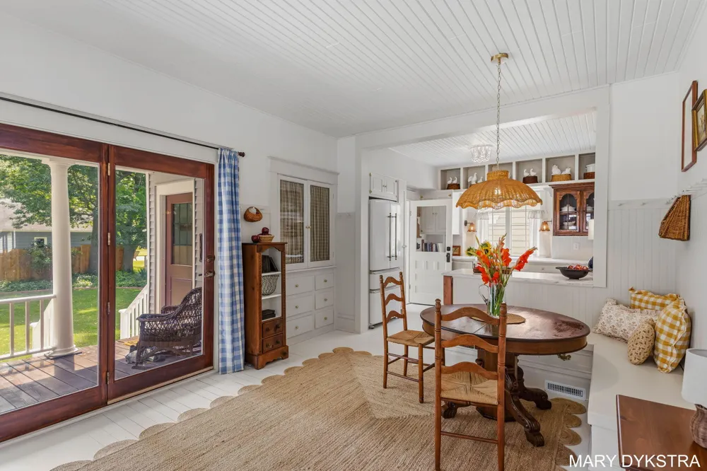 1718 Summit Street Park Township, MI 49423