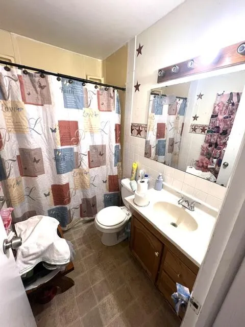 2063 S Manitou Circle Norton Shores City, MI 49441