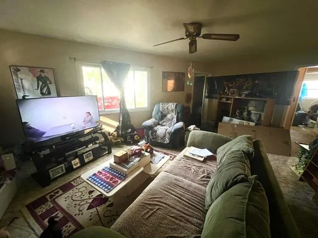 2063 S Manitou Circle Norton Shores City, MI 49441
