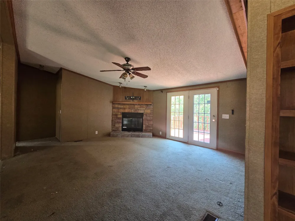 3003 Hilltop Road Granbury, TX 76048