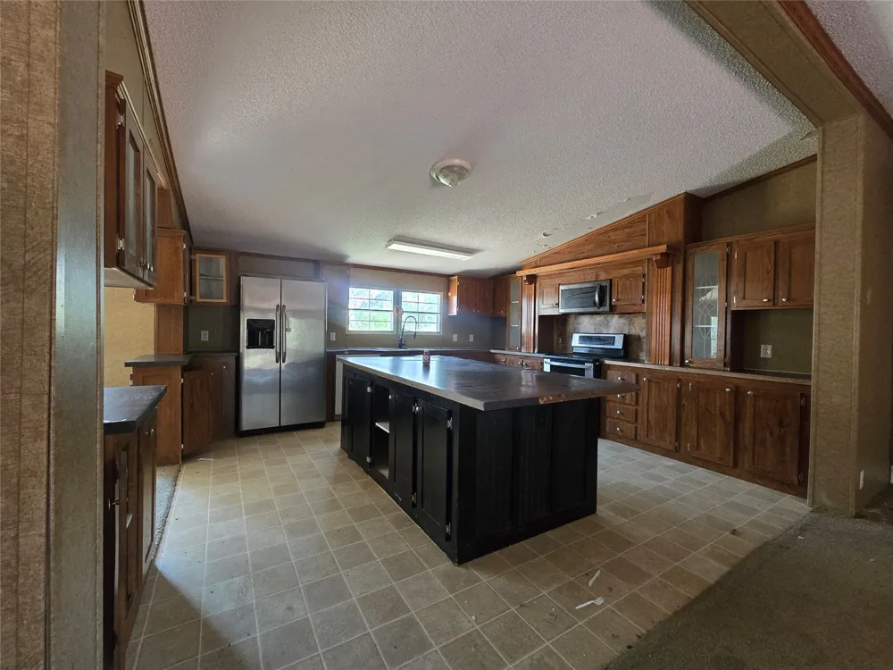 3003 Hilltop Road Granbury, TX 76048