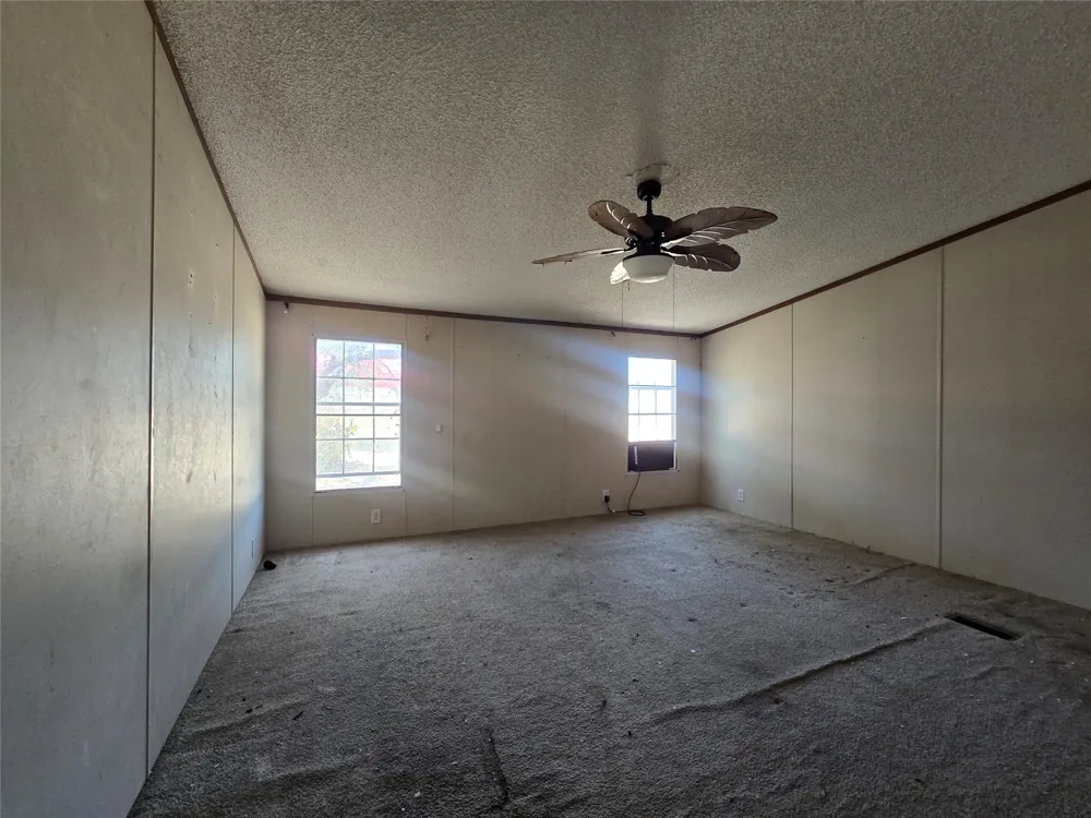 3003 Hilltop Road Granbury, TX 76048