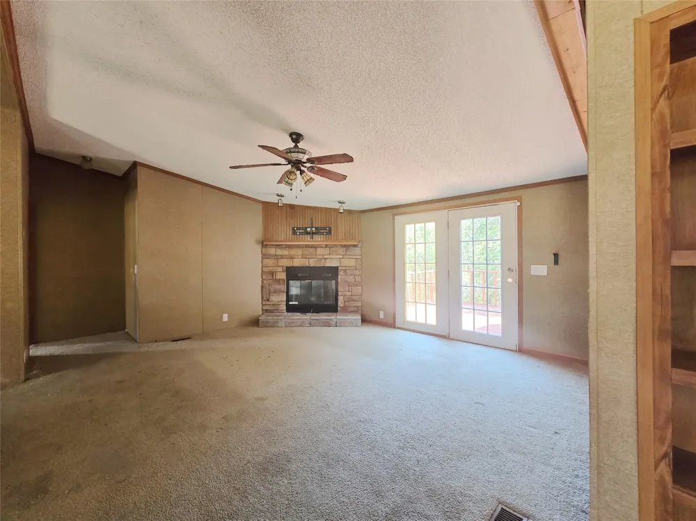 3003 Hilltop Road Granbury, TX 76048
