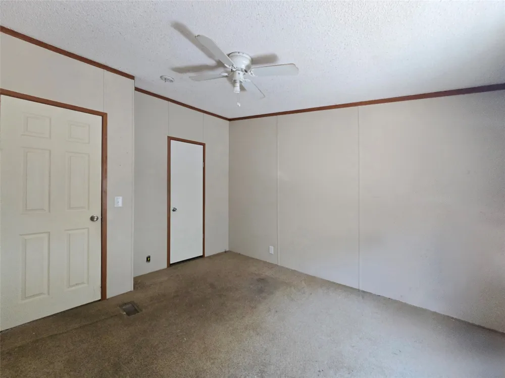 3003 Hilltop Road Granbury, TX 76048