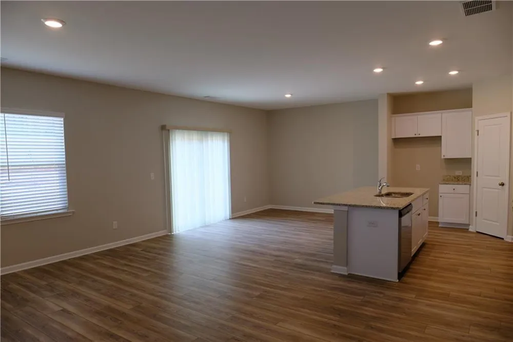 4237 Waxwing Street Hoschton, GA 30548