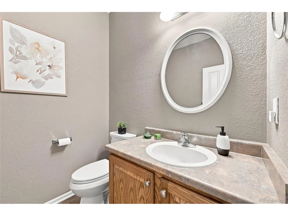 17926 E 104th Way #B Commerce City, CO 80022