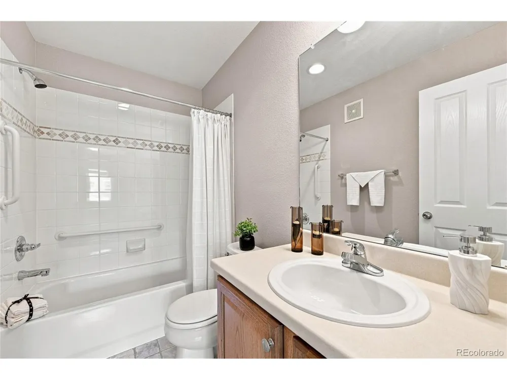 17926 E 104th Way #B Commerce City, CO 80022