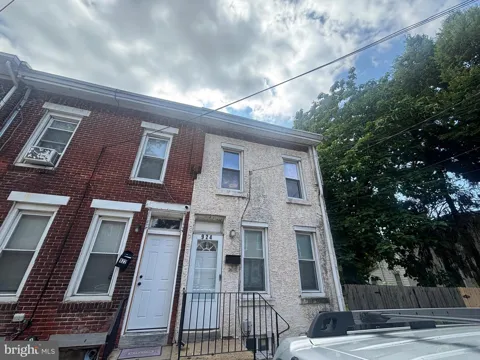 924 JACKSON STREET
