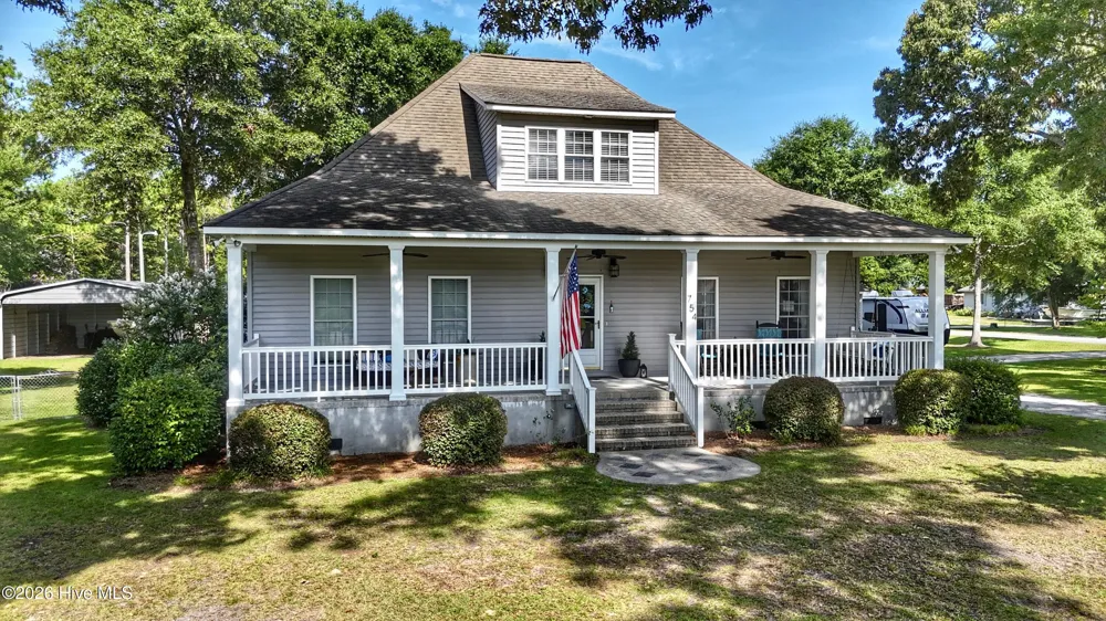 754 Hardison Drive Arapahoe, NC 28510