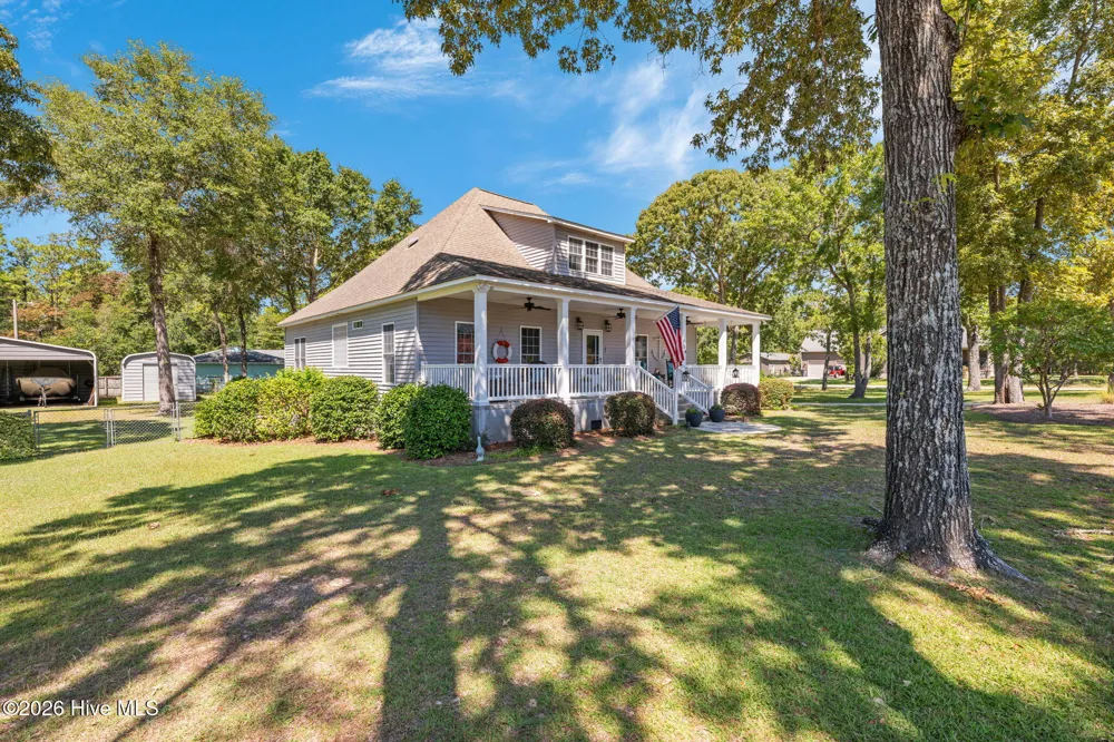 754 Hardison Drive Arapahoe, NC 28510