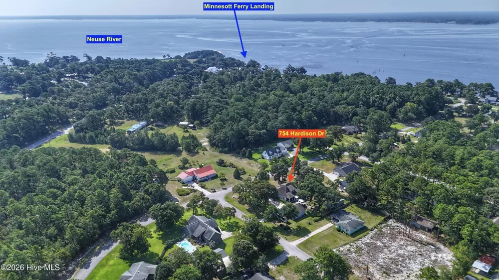 754 Hardison Drive Arapahoe, NC 28510