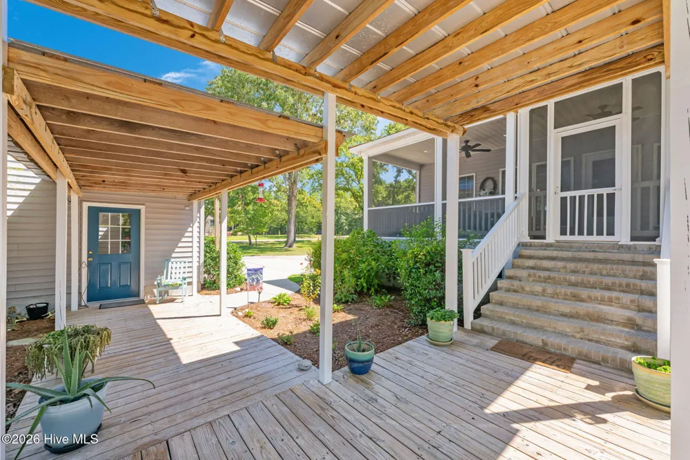 754 Hardison Drive Arapahoe, NC 28510