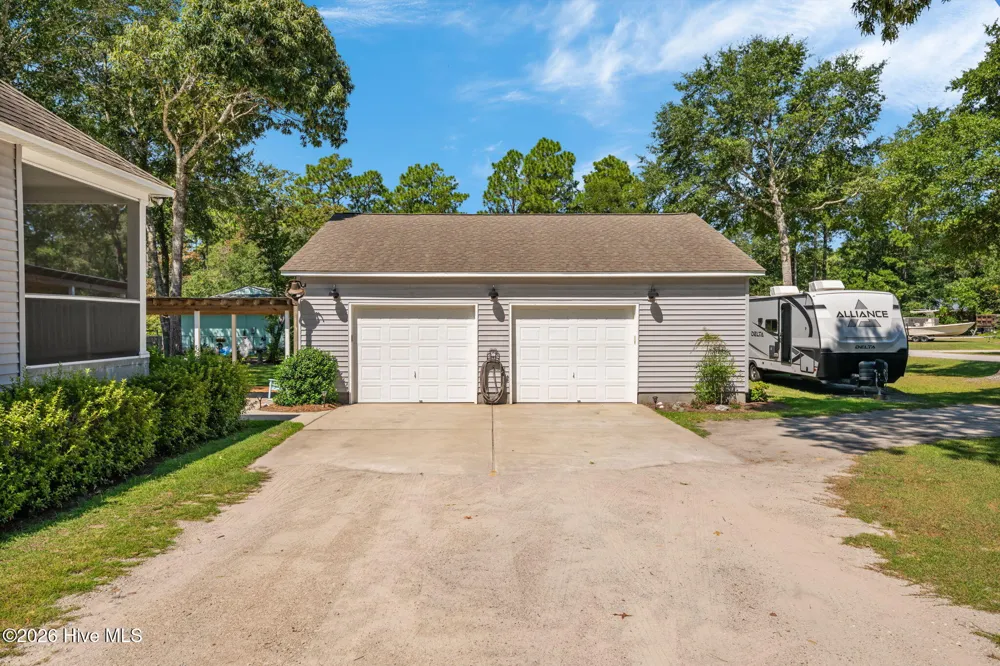 754 Hardison Drive Arapahoe, NC 28510