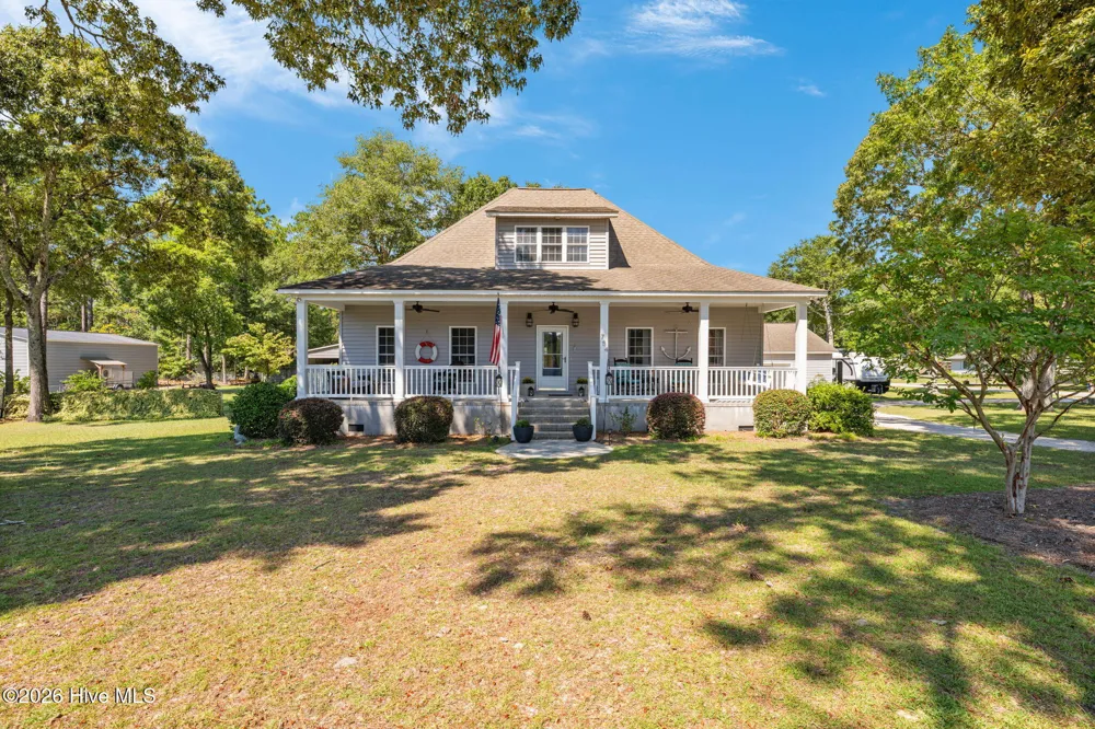 754 Hardison Drive Arapahoe, NC 28510