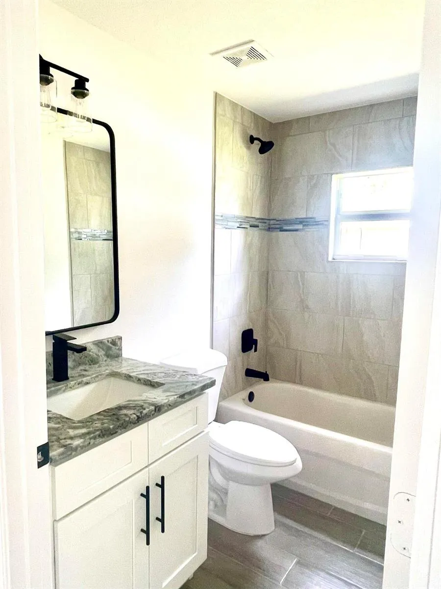 1260 Larkspur Street SE Palm Bay, FL 32909