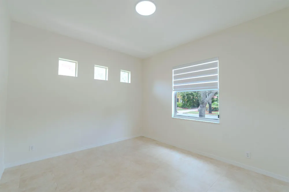 5733 NW 119th Drive Coral Springs, FL 33076