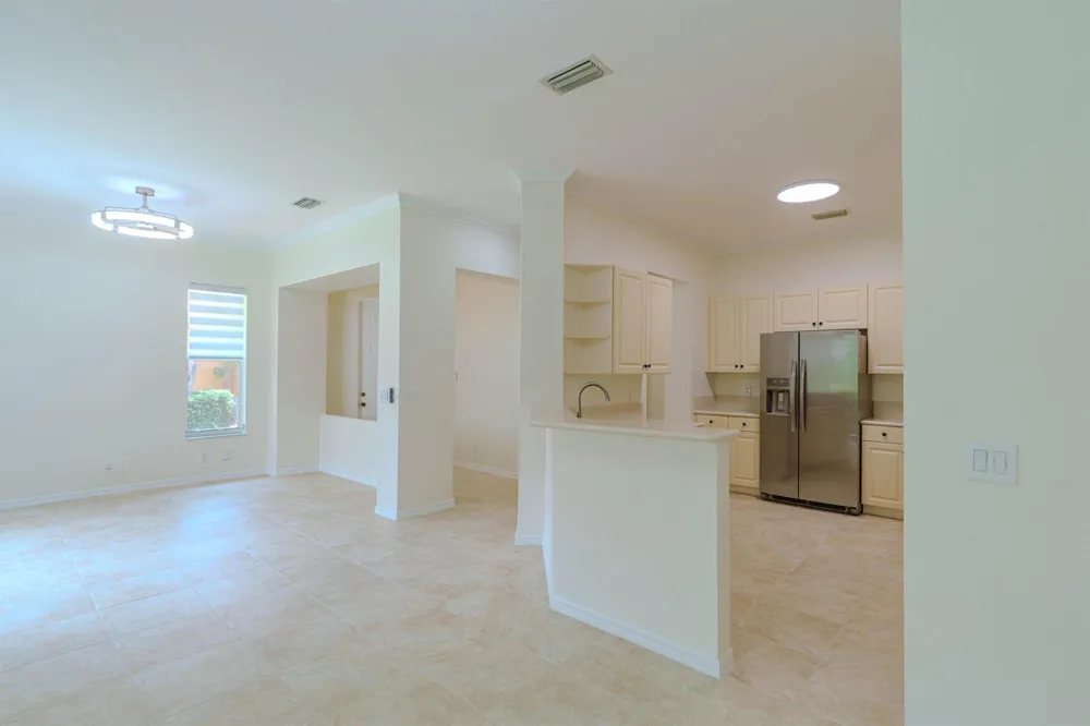 5733 NW 119th Drive Coral Springs, FL 33076