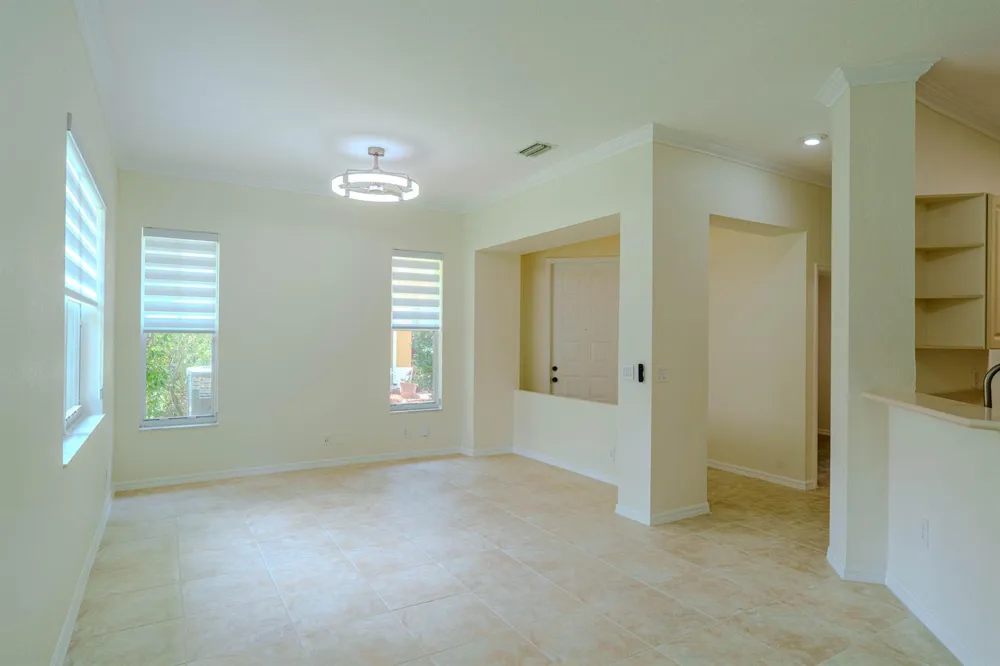 5733 NW 119th Drive Coral Springs, FL 33076