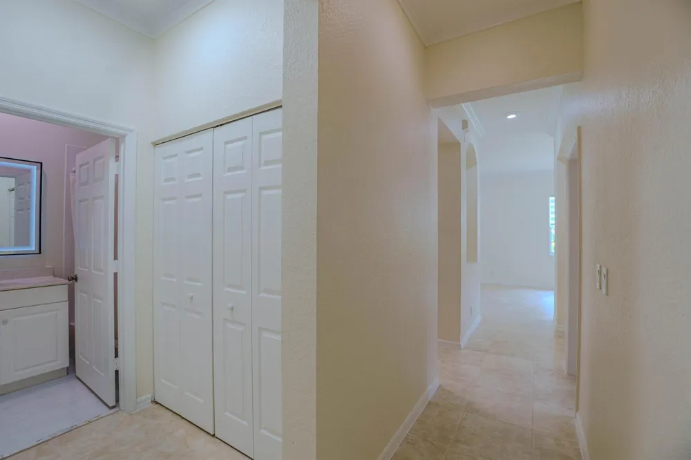 5733 NW 119th Drive Coral Springs, FL 33076