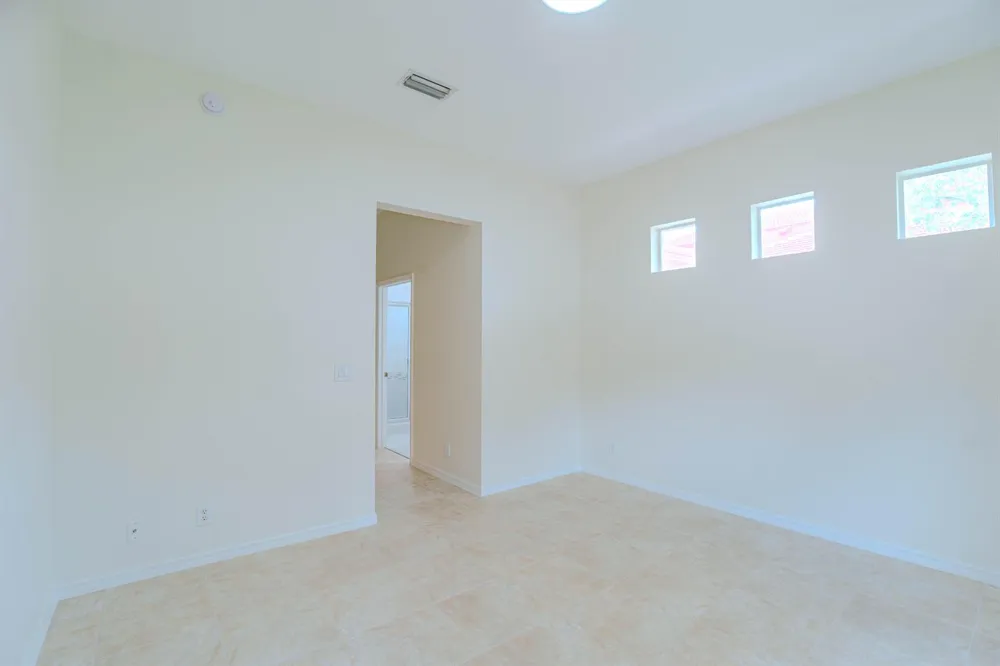 5733 NW 119th Drive Coral Springs, FL 33076