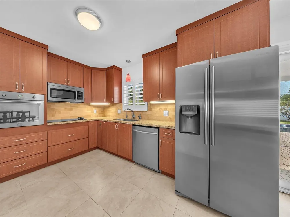 310 SE 8TH COURT Pompano Beach, FL 33060