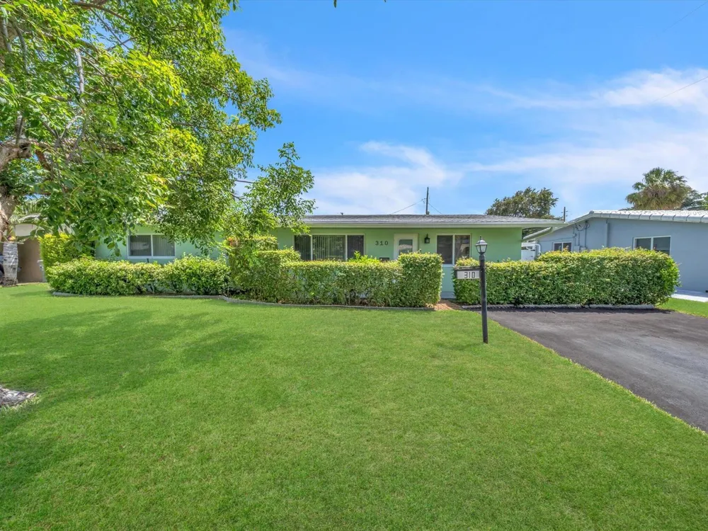 310 SE 8TH COURT Pompano Beach, FL 33060