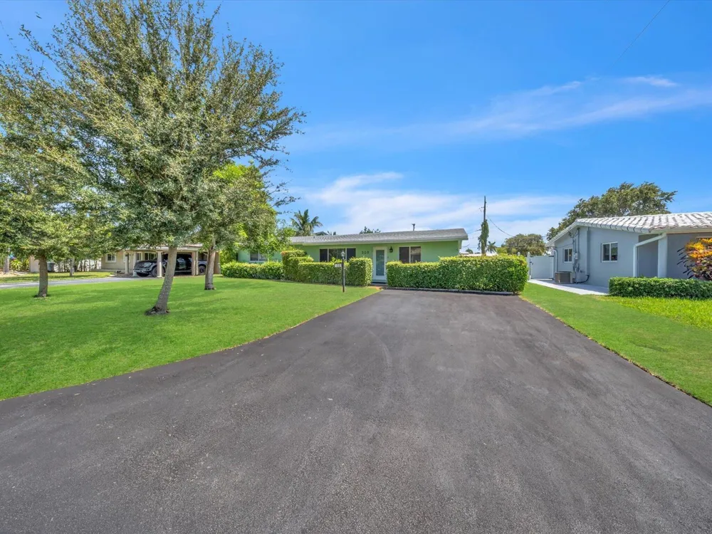 310 SE 8TH COURT Pompano Beach, FL 33060