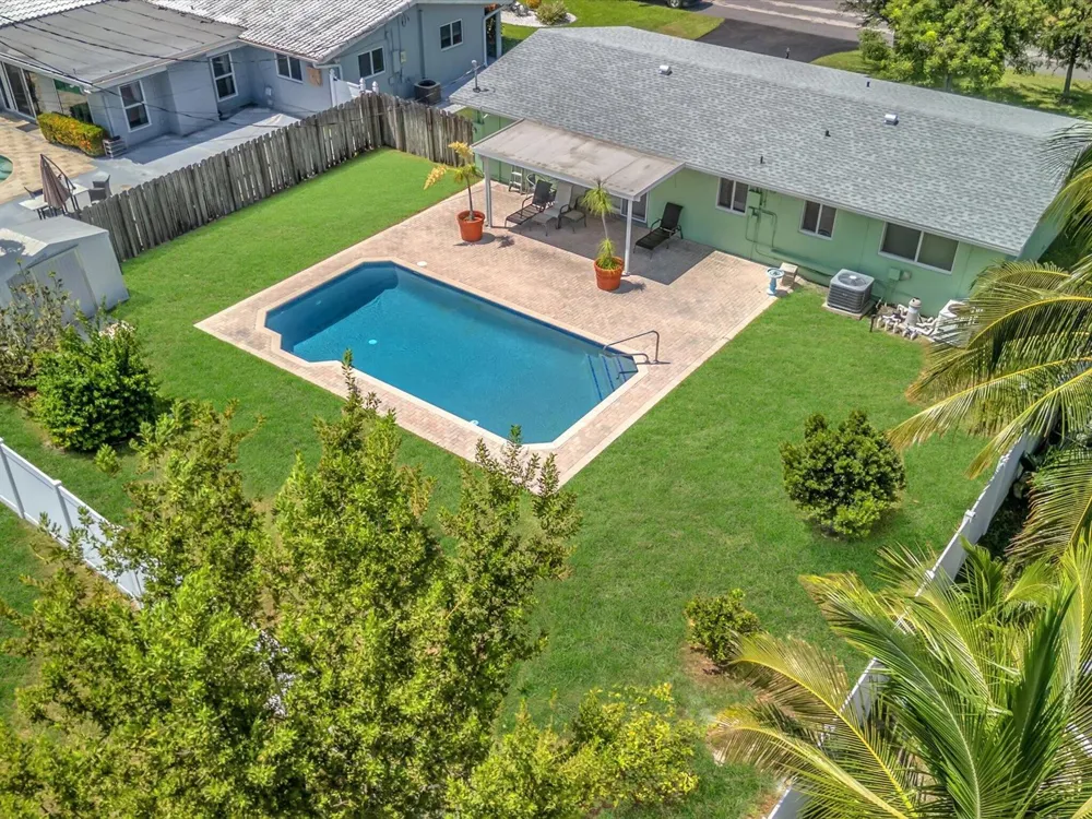 310 SE 8TH COURT Pompano Beach, FL 33060