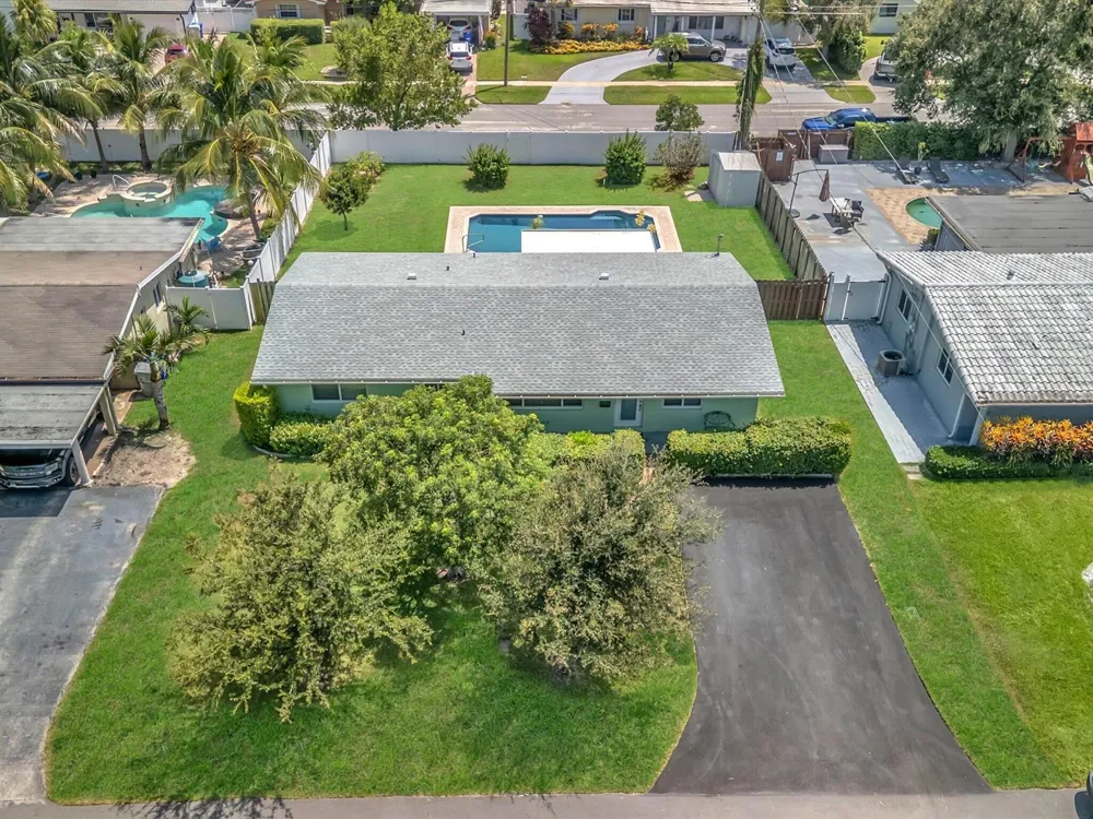 310 SE 8TH COURT Pompano Beach, FL 33060