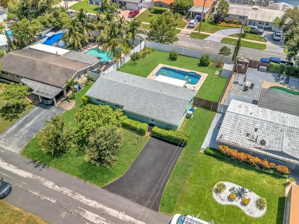 310 SE 8TH COURT Pompano Beach, FL 33060