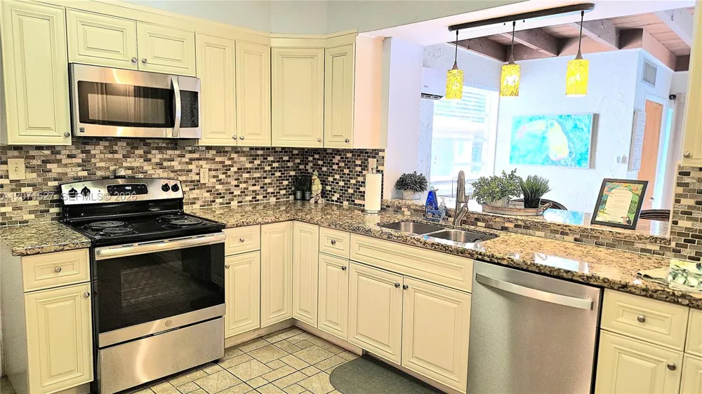 219 S 17th Ave S Lake Worth, FL 33460