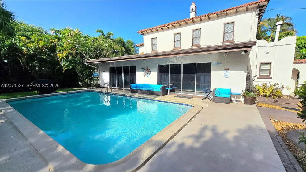 219 S 17th Ave S Lake Worth, FL 33460
