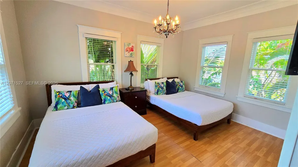 219 S 17th Ave S Lake Worth, FL 33460