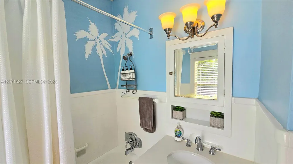 219 S 17th Ave S Lake Worth, FL 33460