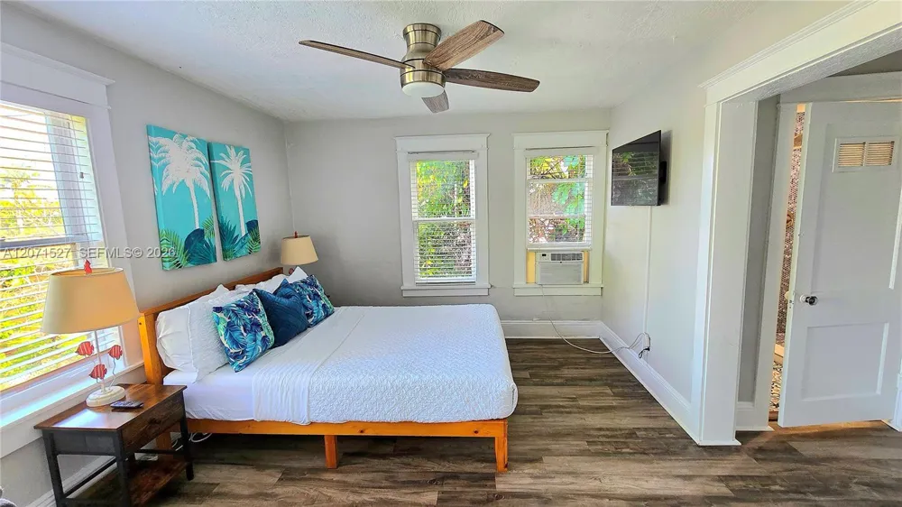 219 S 17th Ave S Lake Worth, FL 33460