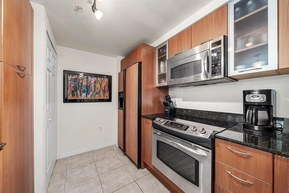 625 Casa Loma Boulevard #508 Boynton Beach, FL 33435