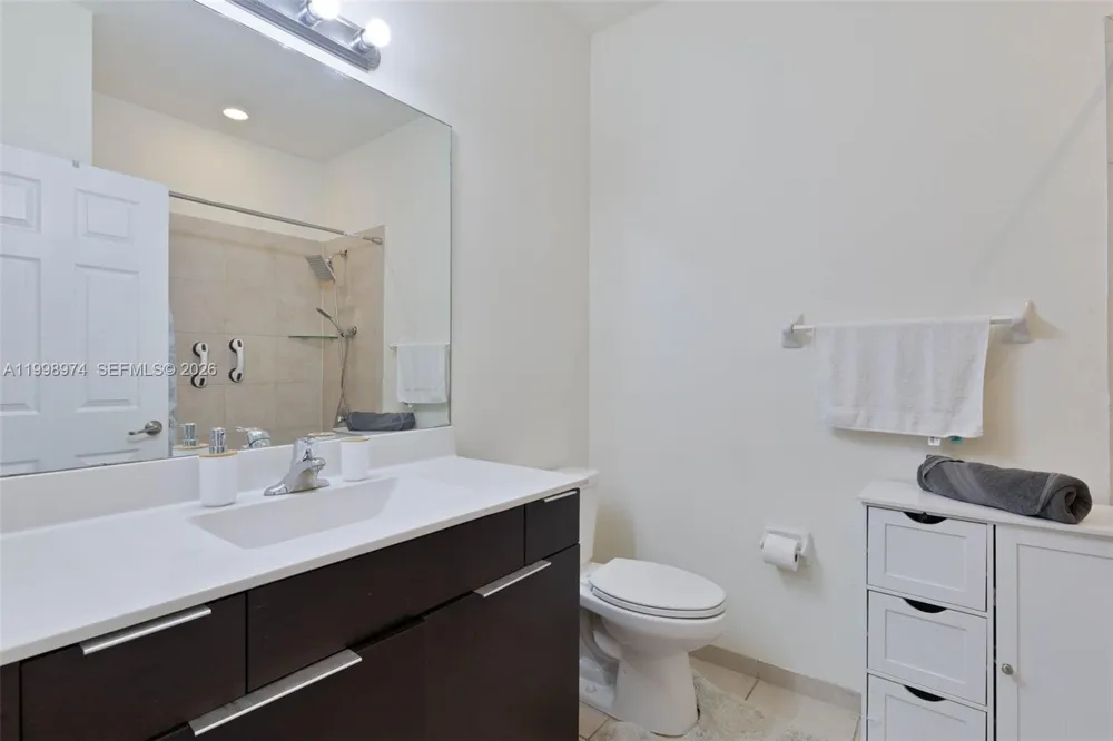 15070 SW 119th Ln Miami, FL 33196