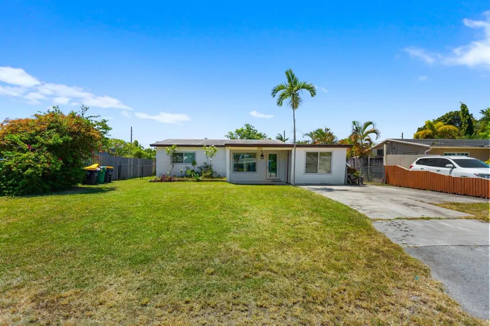 2748 SW 46TH COURT Dania Beach, FL 33312