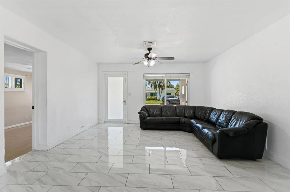 2748 SW 46TH COURT Dania Beach, FL 33312