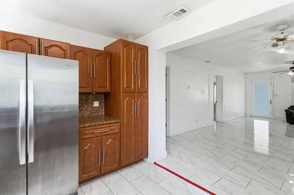 2748 SW 46TH COURT Dania Beach, FL 33312