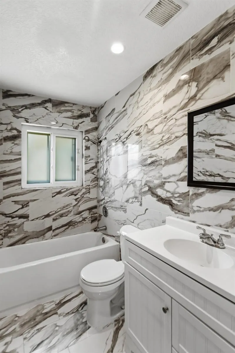 2748 SW 46TH COURT Dania Beach, FL 33312