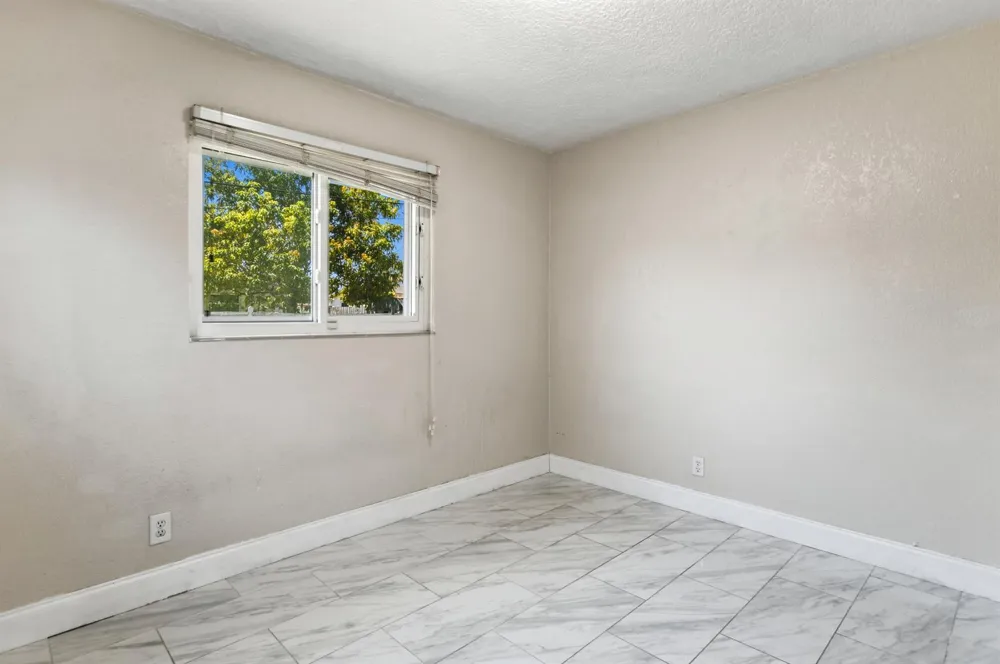 2748 SW 46TH COURT Dania Beach, FL 33312