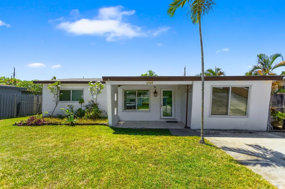 2748 SW 46TH COURT Dania Beach, FL 33312