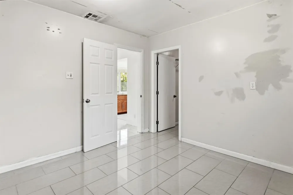 2748 SW 46TH COURT Dania Beach, FL 33312