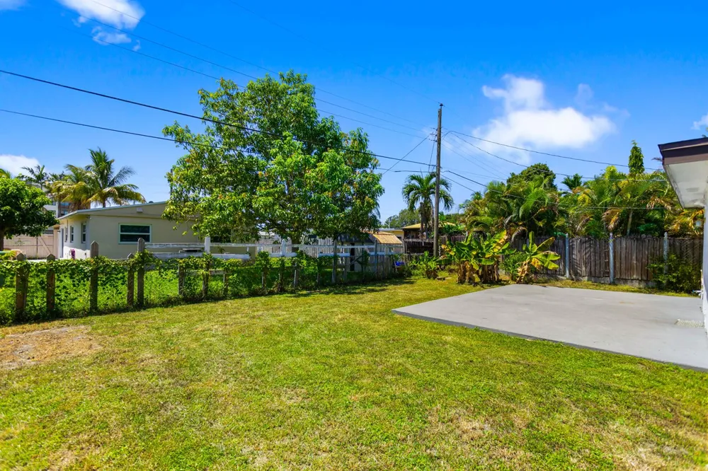 2748 SW 46TH COURT Dania Beach, FL 33312