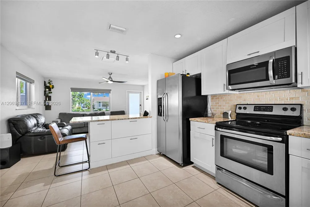 2710 NW 54th St Tamarac, FL 33309