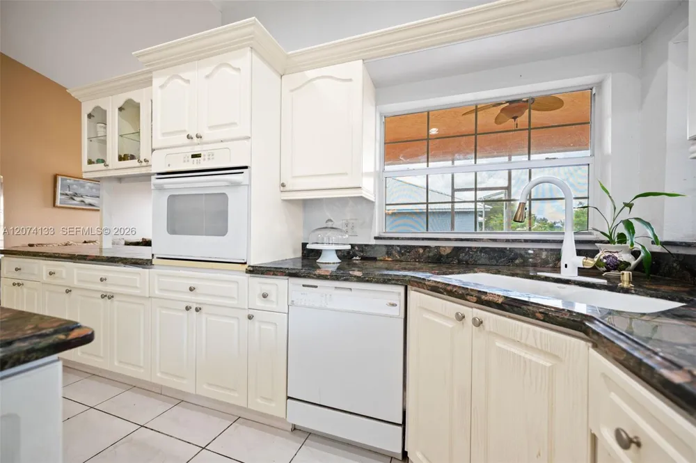 1006 Bayberry Loop Clewiston, FL 33440