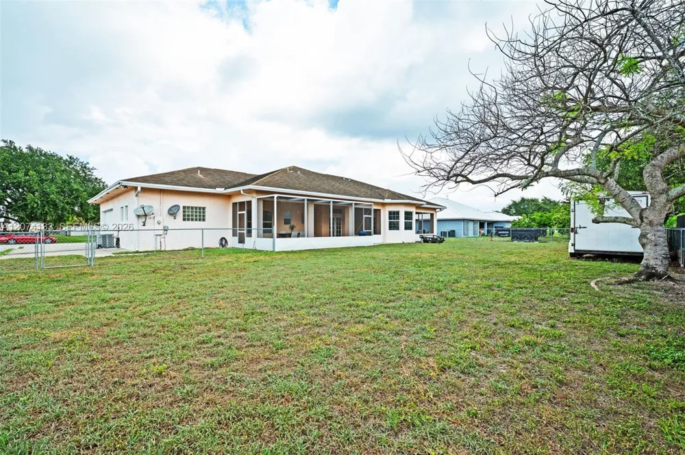 1006 Bayberry Loop Clewiston, FL 33440