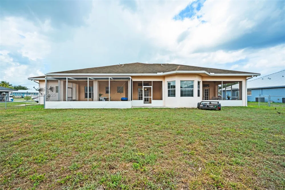 1006 Bayberry Loop Clewiston, FL 33440