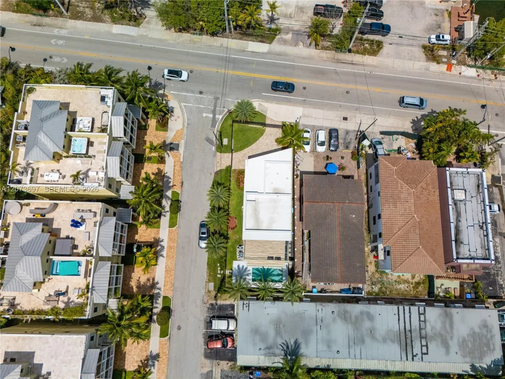 5601 Ocean Dr Hollywood, FL 33019